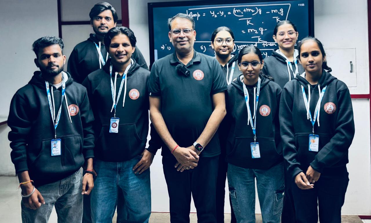 WhatsApp Image 2025-11-04 at 5.06.04 PM (1)